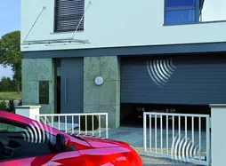  Choosing the Right Garage Door Color for You